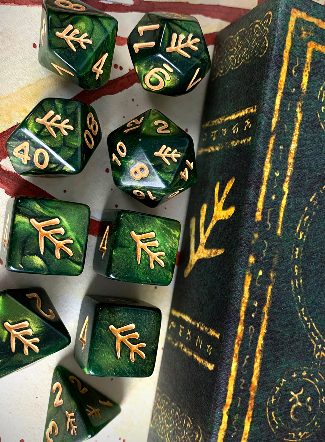 Lovecraft Elder Sign Green Polyhedral Dice