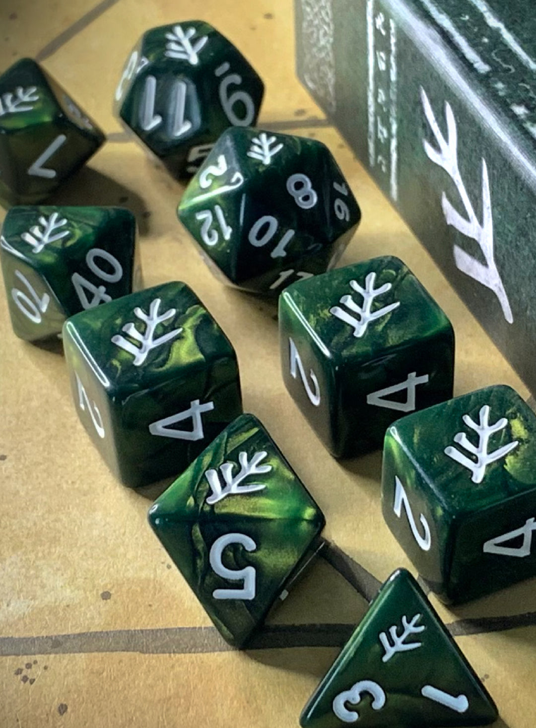 Lovecraft Elder Sign Aegis White on Eldritch Green Polyhedral Dice